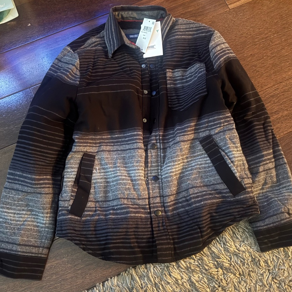 Univibe boys shirt jacket size xlg nwt lined on inside